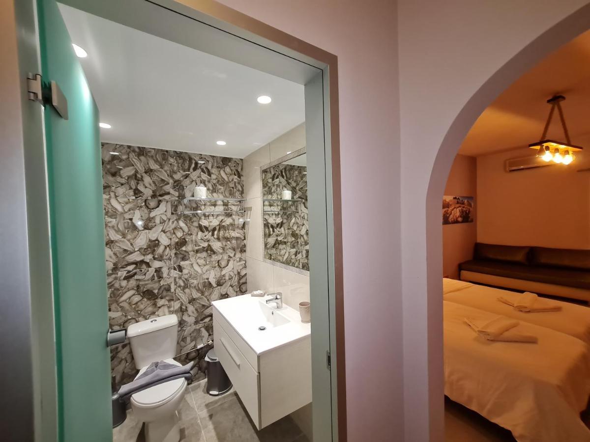 Dioni Hotel Adelianos Kampos Esterno foto