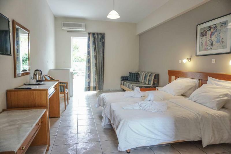 Dioni Hotel Adelianos Kampos Esterno foto