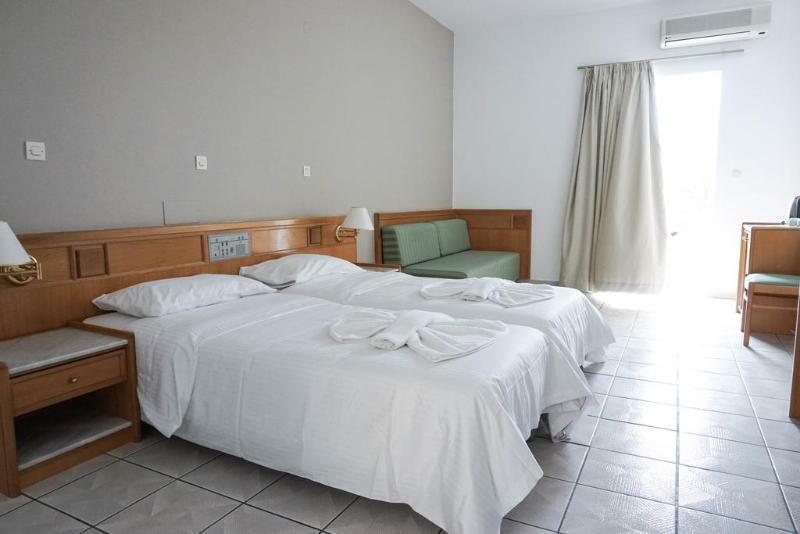 Dioni Hotel Adelianos Kampos Esterno foto